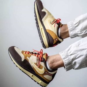 نایک ایرمکس1 تراویس اسکات Nike Air Max 1 Travis Scott Cactus Jack
