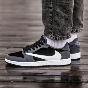 جردن وان تراویس اسکات طوسی Travis Scott x Air Jordan 1 Low