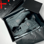 کفش جردن رترو کاز 4 مشکی Jordan 4 Retro Kaws