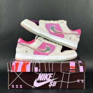 نایک اس بی دانک اسپایدر NIKE SB DUNK LOW SPIDER GWEN