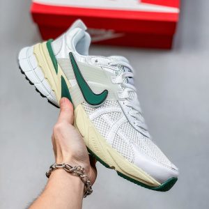 کتونی نایک وی تو کی ران سبز NIKE V2K RUN