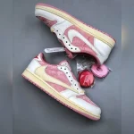 نایک ایر جردن تراویس اسکات صورتی Air Jordan 1 Low Travis Scott shy pink