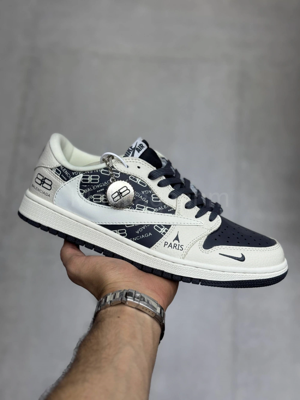 کفش جردن تراویس بالنسیاگا کرم مشکی کفش جردن تراویس بالنسیاگا کرم مشکی Jordan 1 x Travis Scott