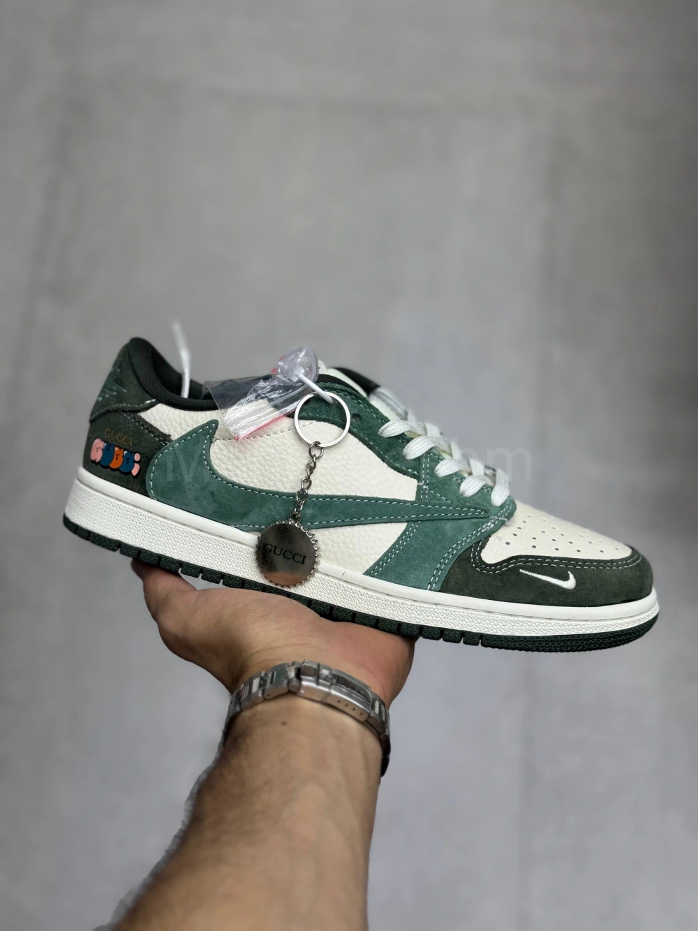 کفش جردن تراویس گوچی کرم سبز روشن کفش جردن تراویس گوچی کرم سبز روشن Jordan 1 x Travis Scott